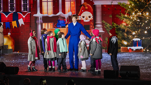 На площадке «Динамо Арены» прошли премьерные показы новогоднего шоу «Дядя Стёпа. Говорят: Под Новый год…»