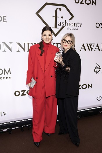 Кира Почечуева, Наталья Романова