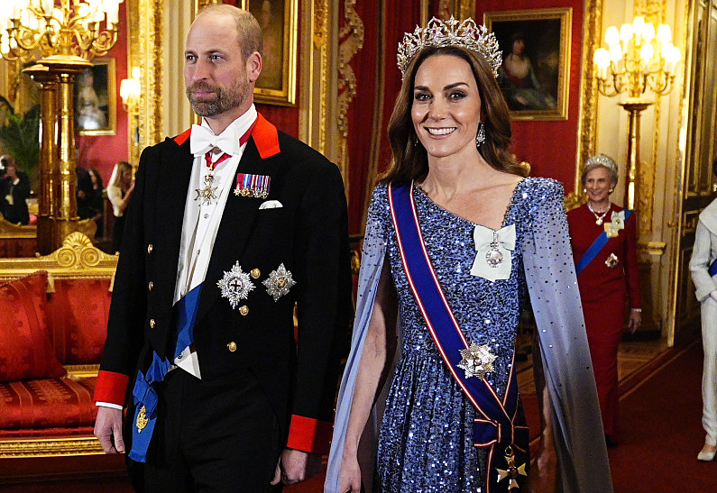 Кейт Миддлтон блистала в роскошной тиаре на банкете в Виндзорском замке