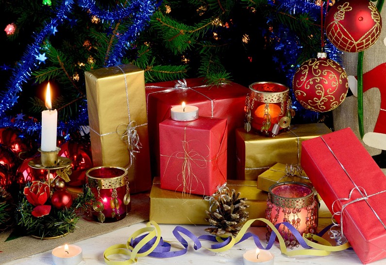 Что положить под елку? Идеи подарков на Новый год!