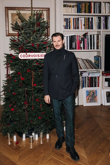 Дмитрий Логинов