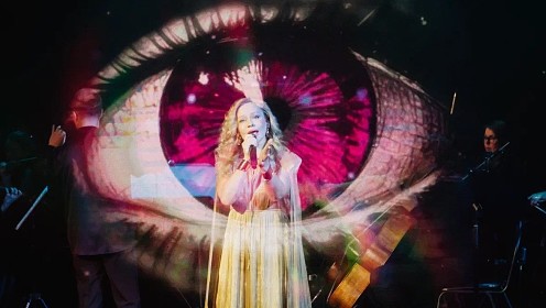 Алексей Учитель, Елена Николаева и другие гости концерта Юлии Пересильд и группы МАNДРАГОРА «Планета лёгкого поведения»