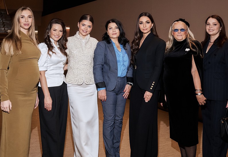 Зара, Анна Пескова, Татьяна Михалкова и Екатерина Вуличенко обсудили вопросы благотворительности в рамках международного форума #МЫВМЕСТЕ