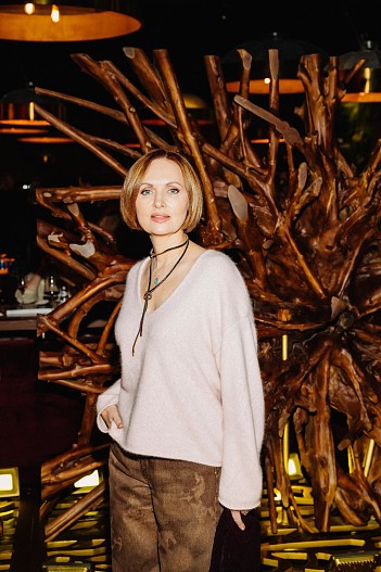 Елена Ксенофонтова