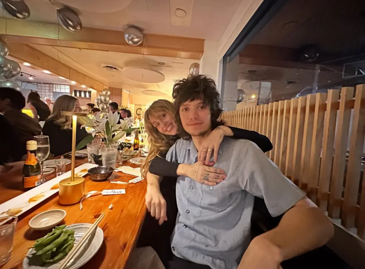 Майли Сайрус и Макс Морандо