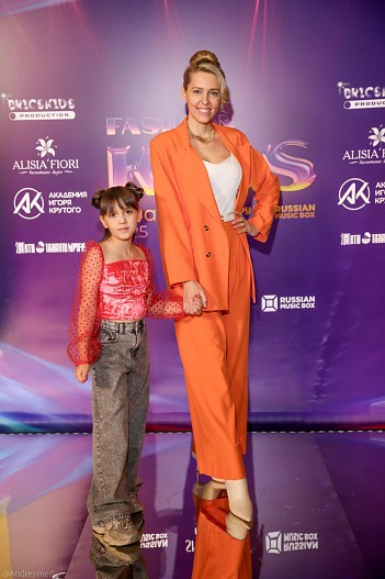 Изабель и Марина Синицкие