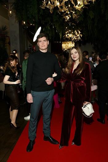 Валентин и Арина Крамчаниновы