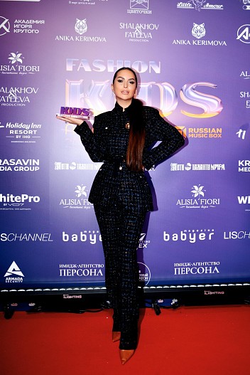 Аника Керимова