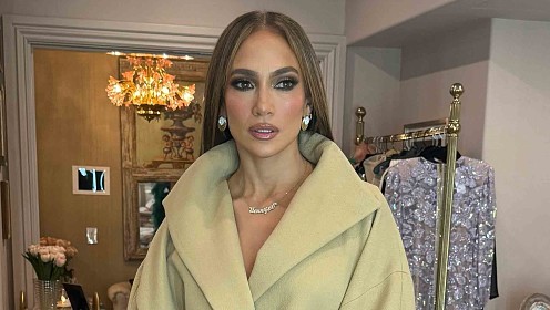 Дженнифер Лопес готовится сразу к нескольким пластическим операциям