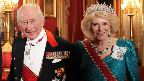 Король Карл III и королева Камилла представили новую рождественскую открытку