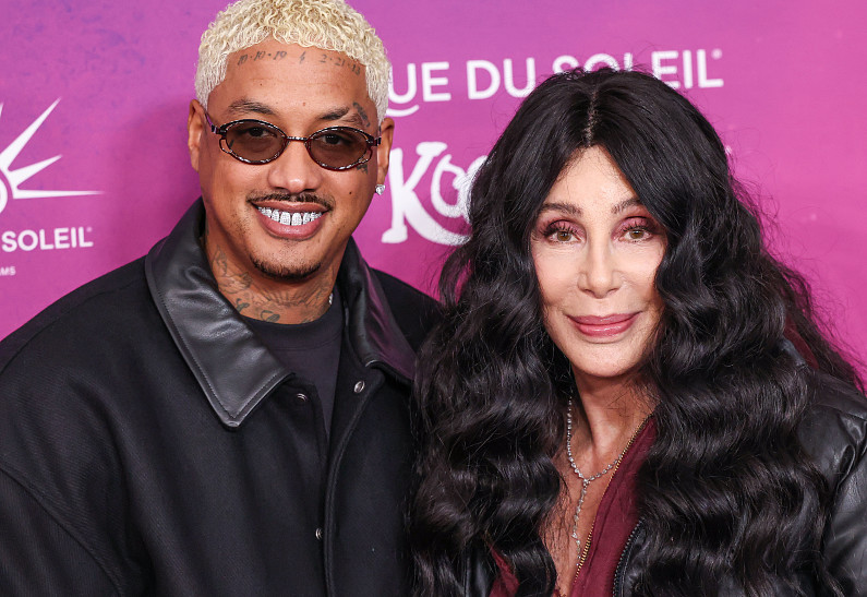 79-летняя Шер готовится к замужеству