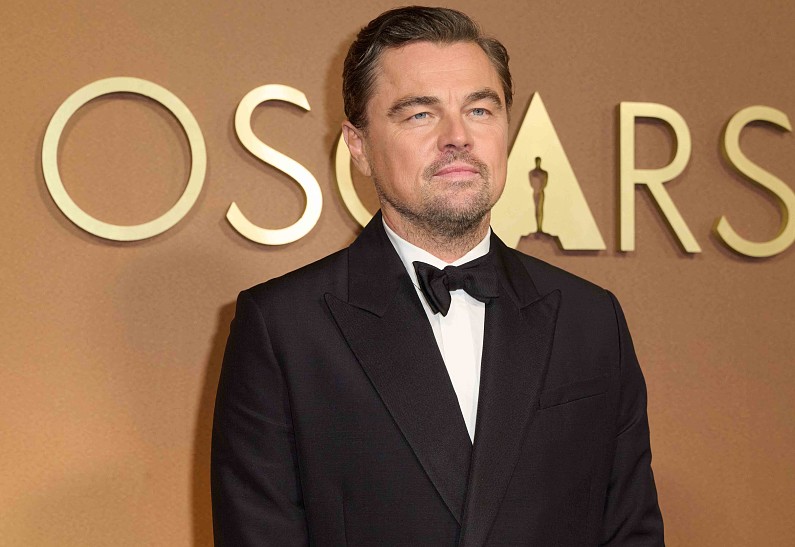 Леонардо ДиКаприо посетил светское мероприятие с отцом и мачехой