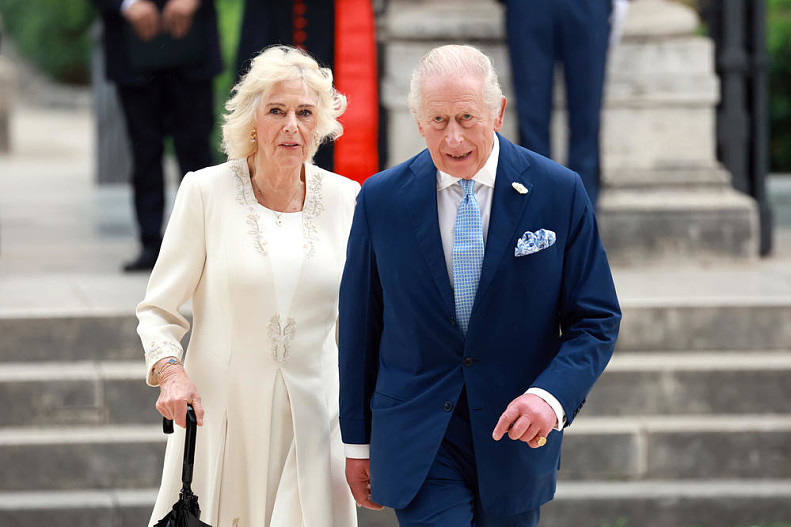 Королева Камилла и король Карл III