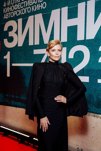 Анна Чурина