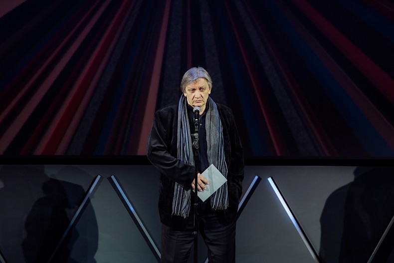 Александр Велединский