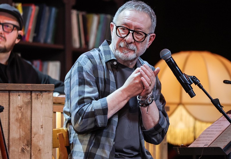 Zivert, IOWA, Ваня Дмитриенко, Валерия, The Hatters и другие артисты устроили грандиозное шоу на юбилее проекта Маргулиса