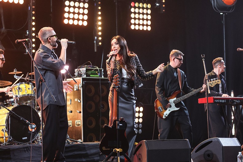 Uma2rman и Алсу