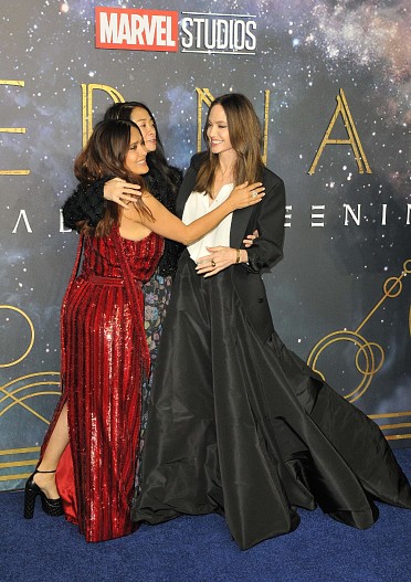 Сальма Хайек и Анджелина Джоли