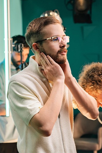 Леон Кемстач