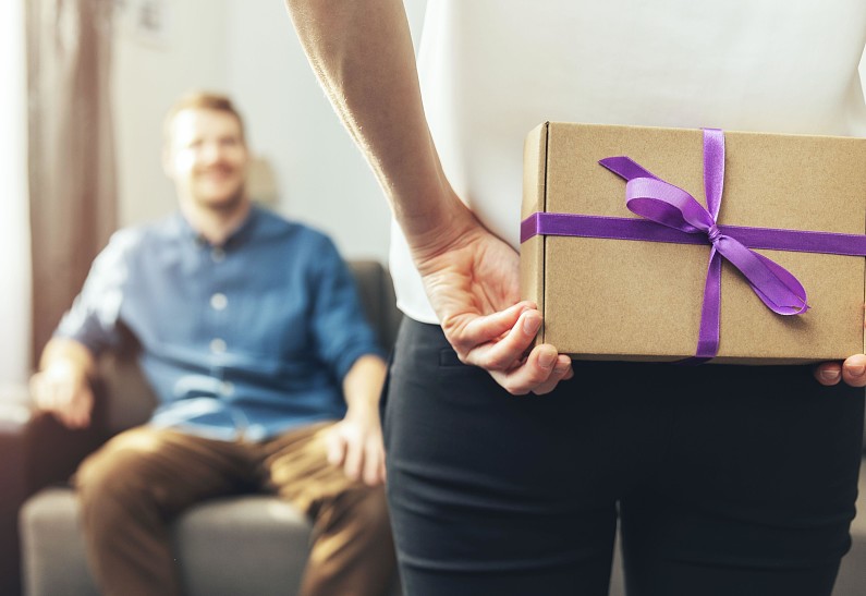 Что подарить мужчине? Идеи на 23 февраля