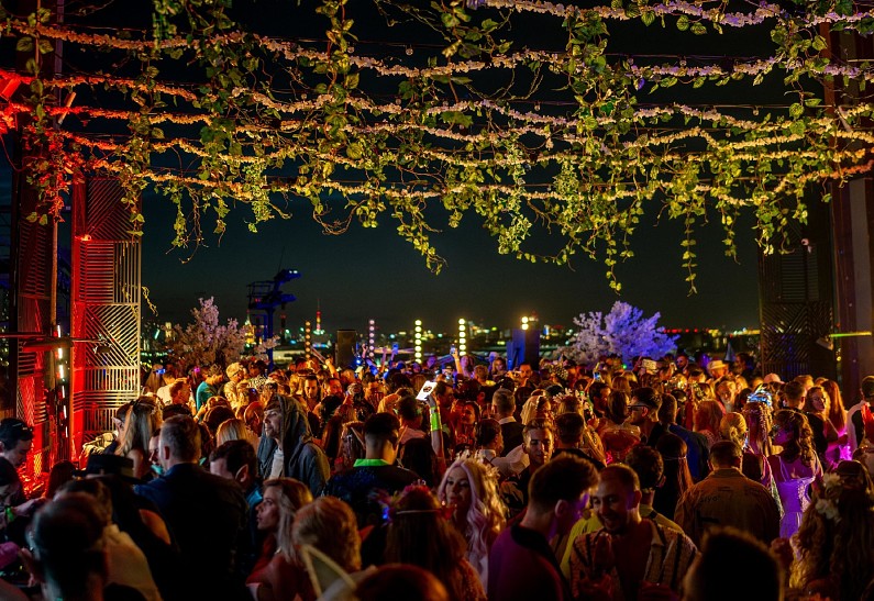 Представители компании Rise Entertainment опровергли свою причастность к скандальной вечеринке в гостинице Savoy