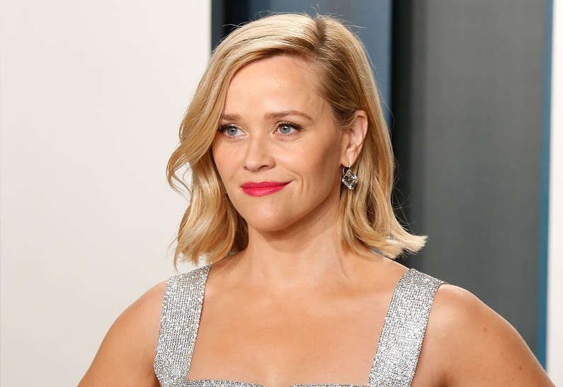 Риз Уизерспун призналась, почему больше не общается с одной из своих коллег