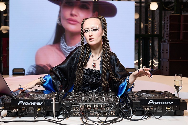 DJ Кристина Voguediary