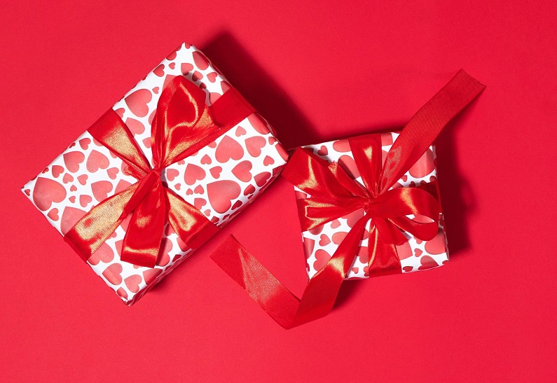 Чем порадовать вторую половинку в День Всех Влюбленных?