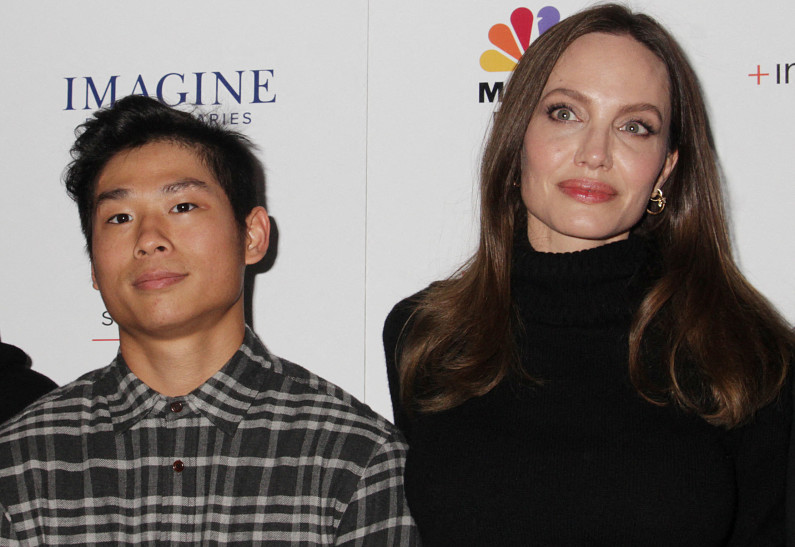 Сына Анджелины Джоли сняли с изуродованным лицом после аварии