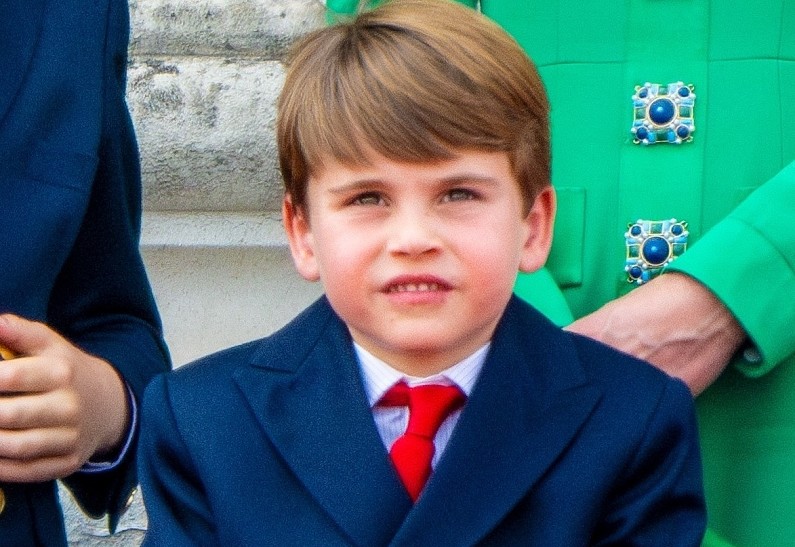 Поразительное сходство: принца Луи сравнили с Карлом III