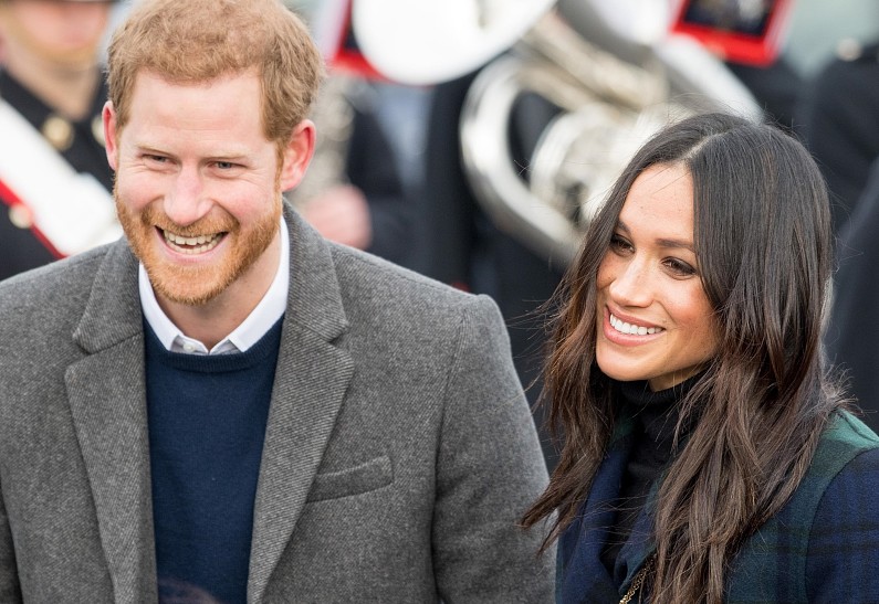 Меган Маркл и принца Гарри застали за страстным поцелуем на фоне слухов о разводе  