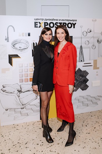 Ирина Йовович, Ангелина Аскери