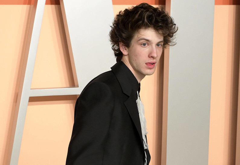 «Благодать, тупо благодать»: Марка Эйдельштейн стал героем мемов из-за слов про «Оскар»