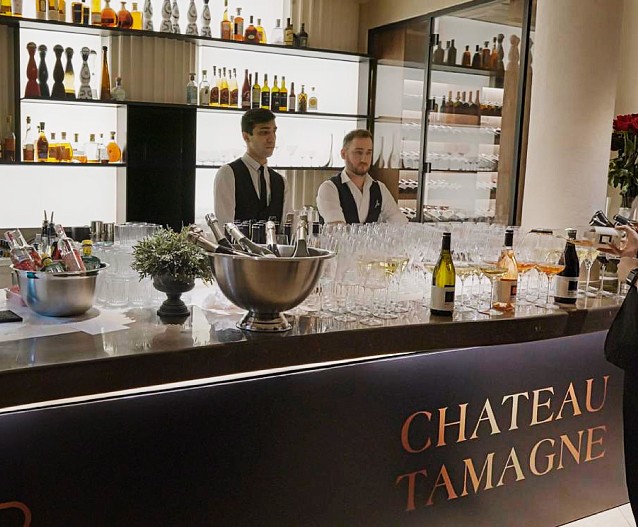 Корнер Chateau Tamagne