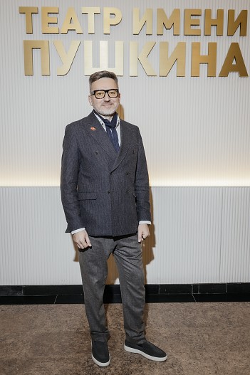 Артем Миронов