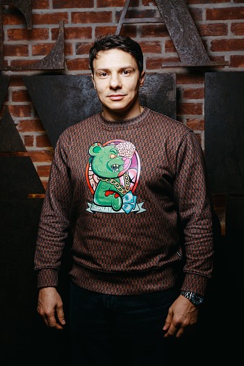 Александр Новин