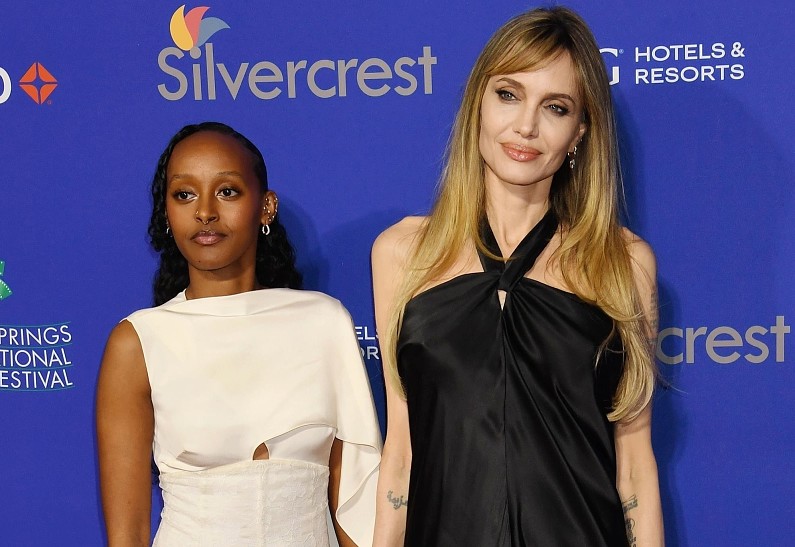 Анджелина Джоли с дочерью посетили мероприятие для женщин