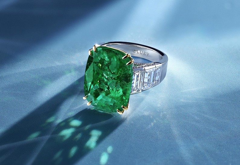 Время насладиться весенними первоцветами вместе с брендом CLUEV