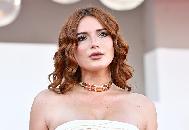 Шокирующее признание: Белла Торн рассказала о худшем моменте своей карьеры