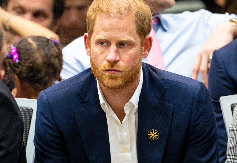 Принц Гарри угрожает королевской семье новыми разоблачениями