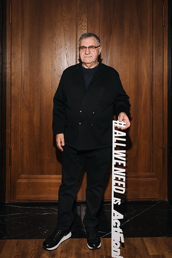 Александр Акопов