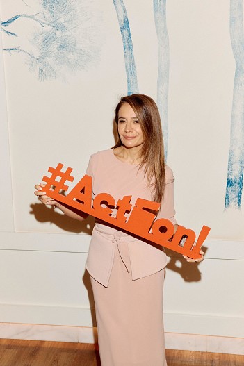 Анна Меликян