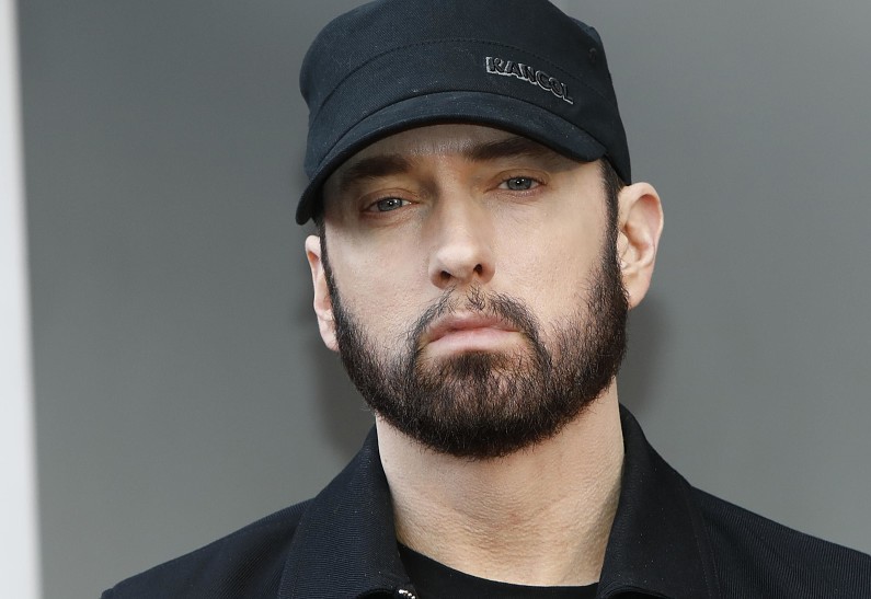 Дочь Эминема показала своего новорожденного сына