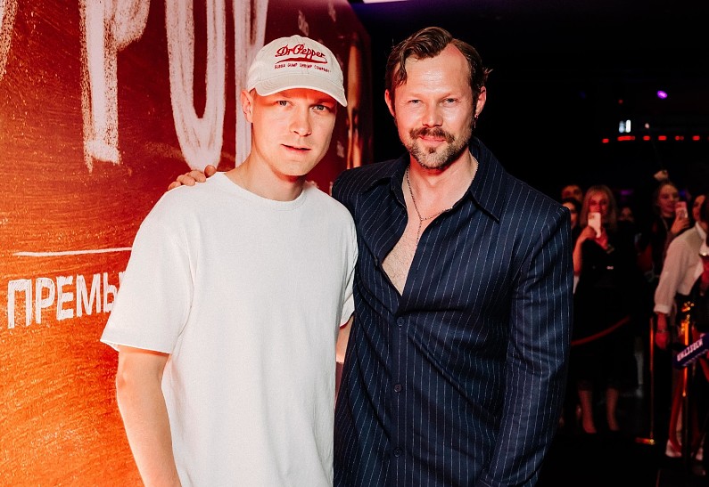 Юра Борисов и Даниил Воробьёв представили московским зрителям сериал «УРОК»