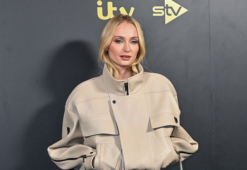 Софи Тернер спровоцировала слухи о расставании с бойфрендом