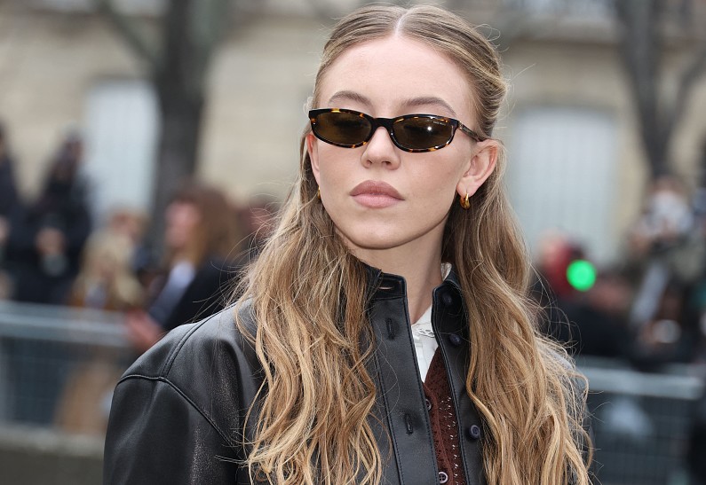 Сидни Суини поставила окончательную точку в отношениях с Джонатоном Давино