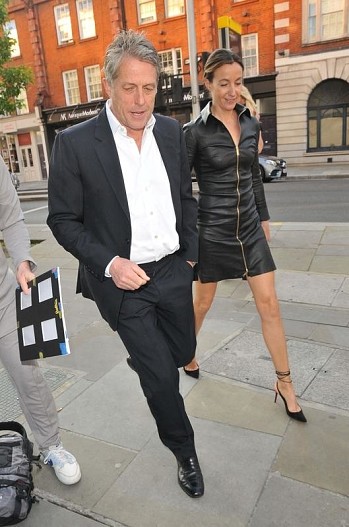 Хью Грант с женой