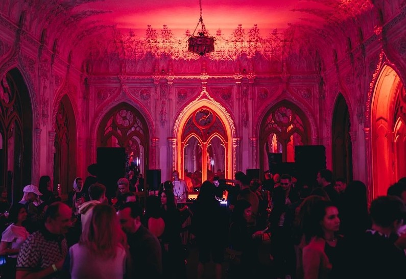 VЕСЕННИЙ БЛАГОТВОРИТЕЛЬНЫЙ БАЛ by COMMUNITY RUSSIA