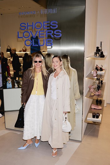 Вика Романенко и Марианна Елисеева