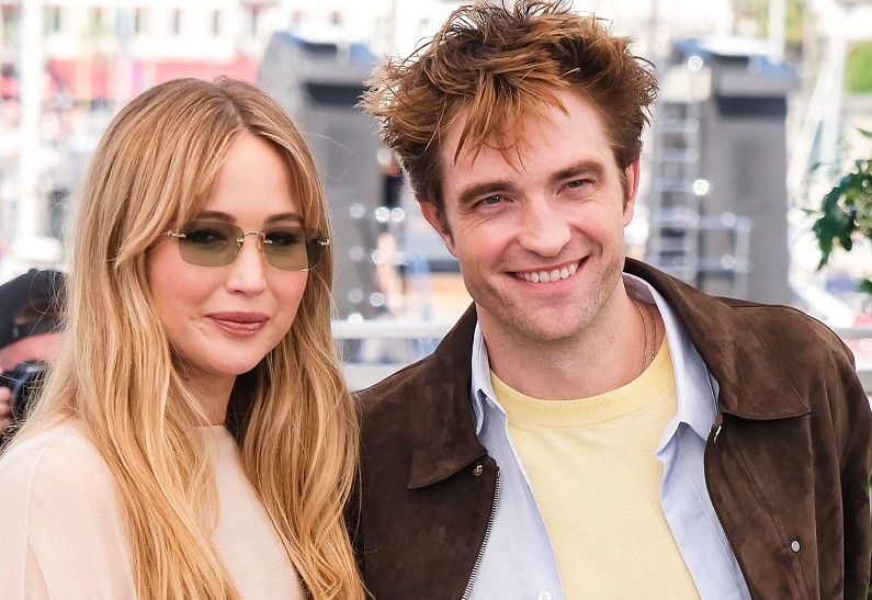 Звездный дуэт: Дженнифер Лоуренс и Роберт Паттинсон представили фильм «Умри, моя любовь»